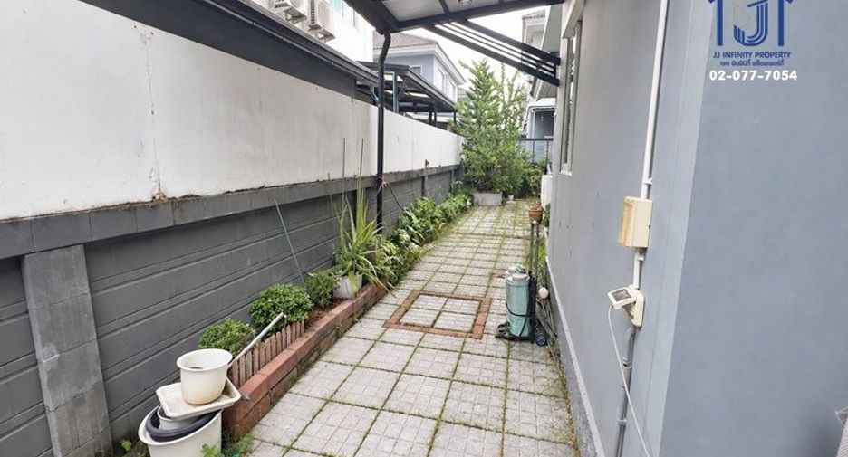 For sale 4 bedrooms house in Min Buri, Bangkok