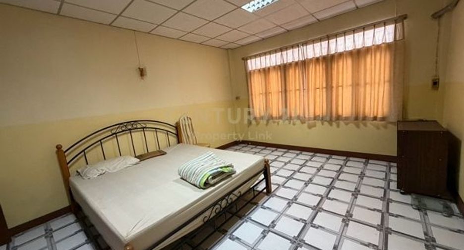 For sale 2 bedrooms warehouse in Sathon, Bangkok