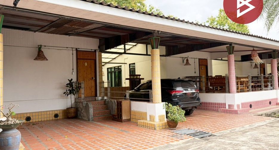 For sale hotel in Pak Thong Chai, Nakhon Ratchasima