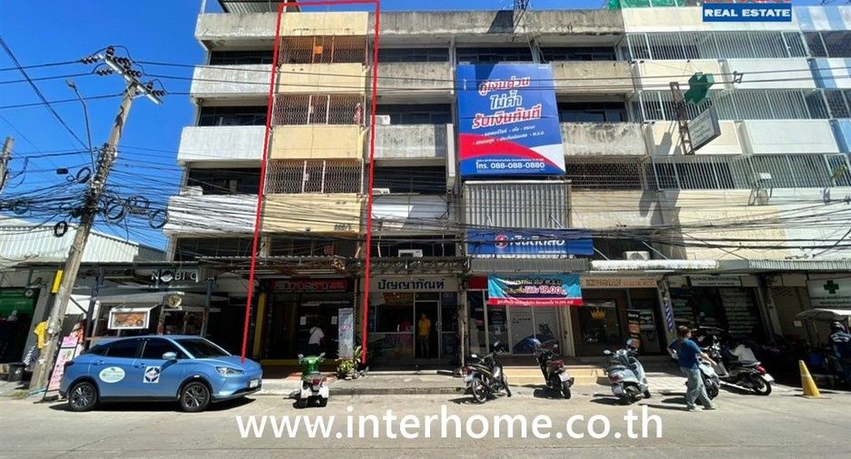 For sale 4 bedrooms retail Space in Min Buri, Bangkok