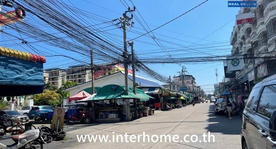 For sale 4 bedrooms retail Space in Min Buri, Bangkok