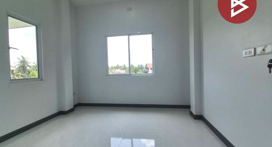 For sale 3 bedrooms house in Mueang Samut Songkhram, Samut Songkhram