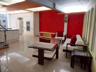 For rent 3 bedrooms townhouse in Wang Thonglang, Bangkok