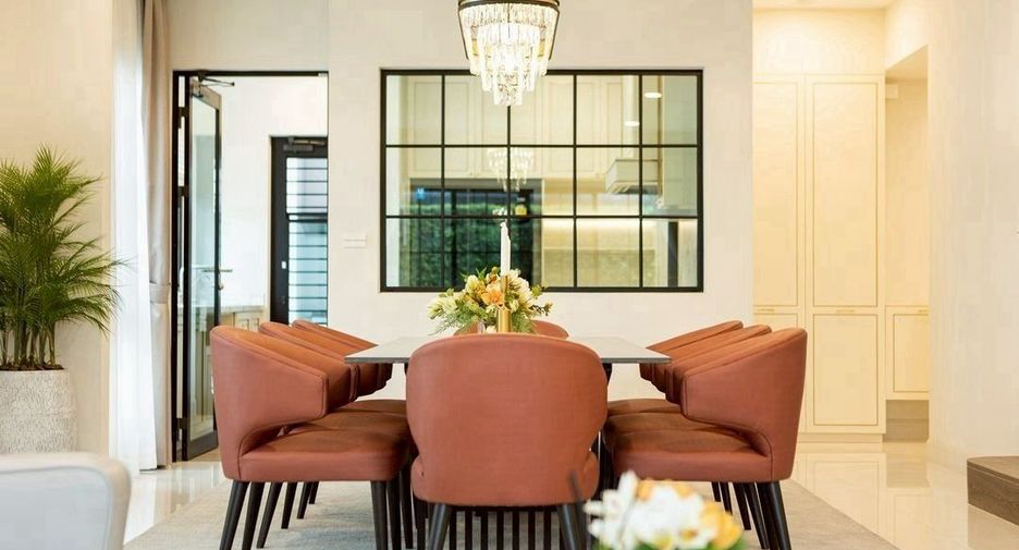 Haus zur Miete mit 4 Zimmer in Saphan Sung, Bangkok