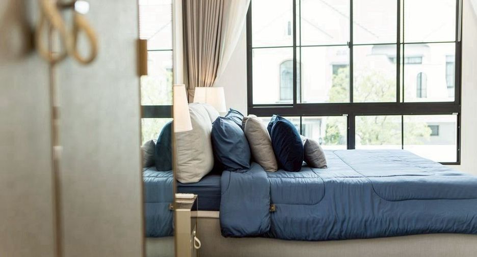 Haus zur Miete mit 4 Zimmer in Saphan Sung, Bangkok