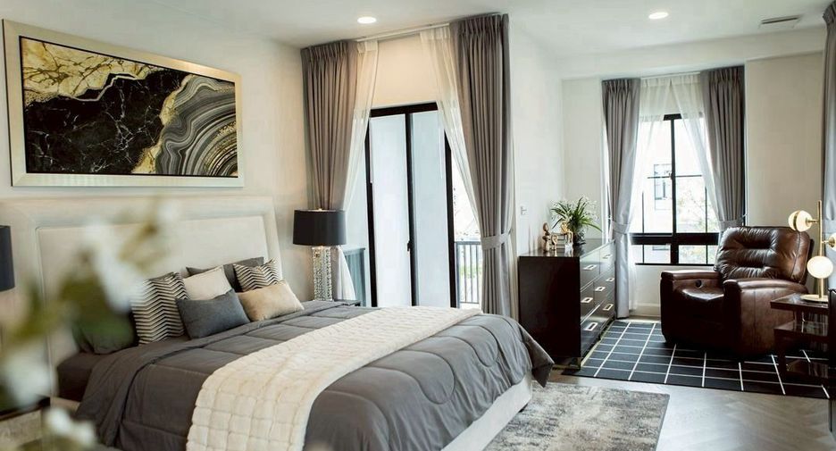 Haus zur Miete mit 4 Zimmer in Saphan Sung, Bangkok