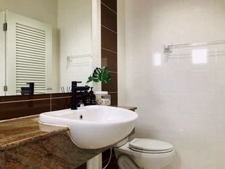 For rent and for sale 4 bedrooms house in Lam Luk Ka, Pathum Thani