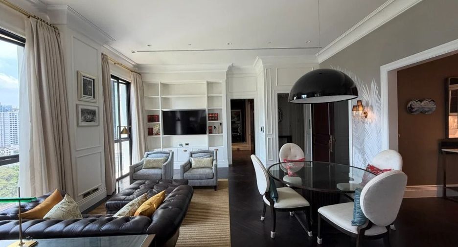 À louer 2 chambres condo à Pathum Wan, Bangkok