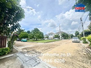 For sale 3 bedrooms house in Krathum Baen, Samut Sakhon