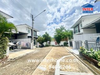 For sale 3 bedrooms house in Krathum Baen, Samut Sakhon