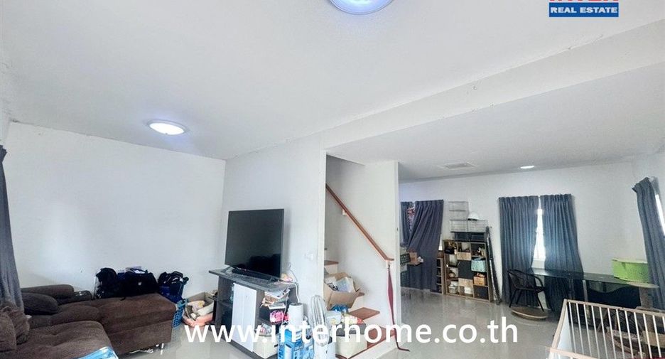 For sale 3 bedrooms house in Krathum Baen, Samut Sakhon