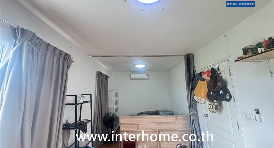 For sale 3 bedrooms house in Krathum Baen, Samut Sakhon