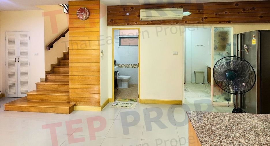 For rent and for sale 4 bedrooms house in Si Racha, Chonburi