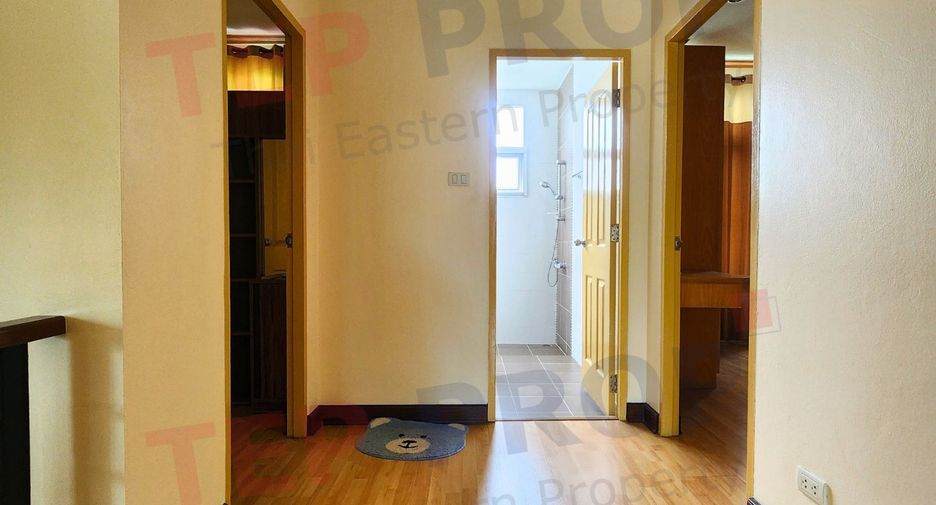 For rent and for sale 4 bedrooms house in Si Racha, Chonburi