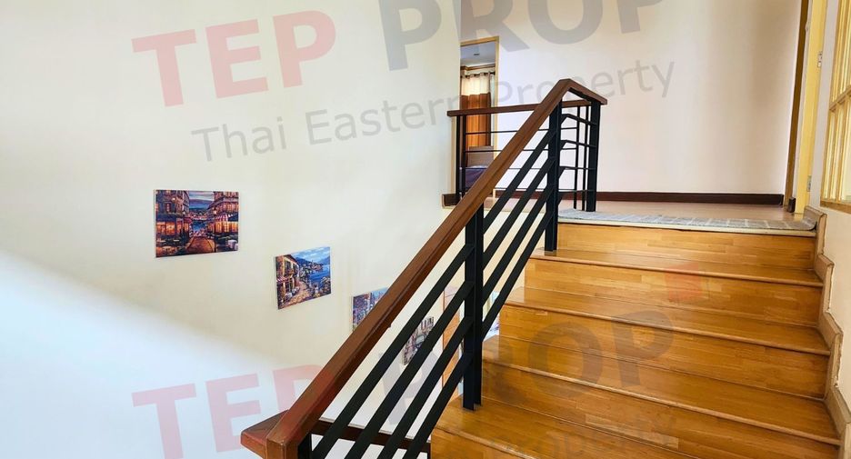 For rent and for sale 4 bedrooms house in Si Racha, Chonburi