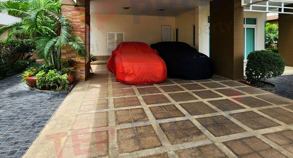 For rent and for sale 4 bedrooms house in Si Racha, Chonburi