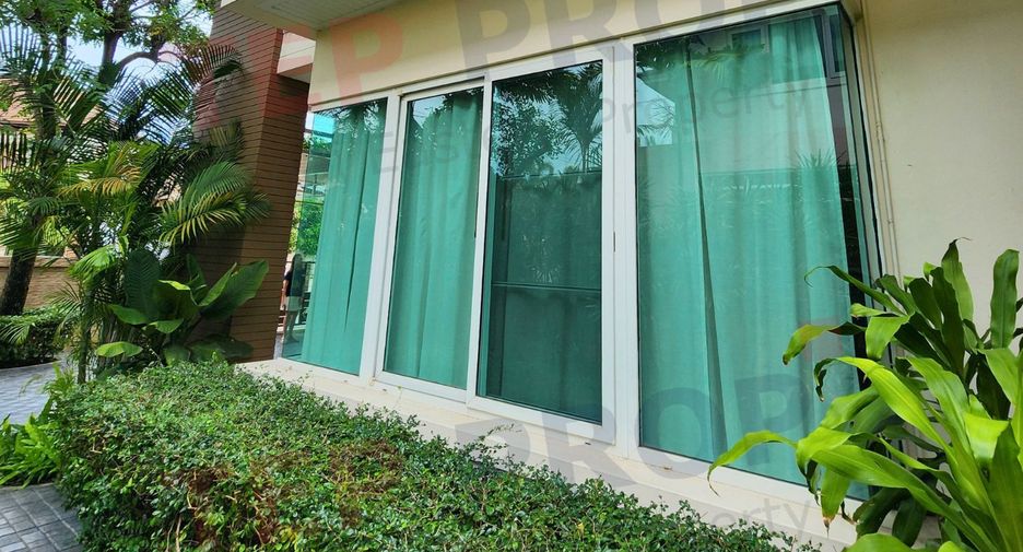 For rent and for sale 4 bedrooms house in Si Racha, Chonburi