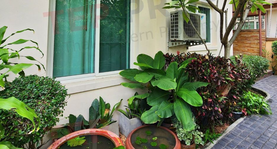 For rent and for sale 4 bedrooms house in Si Racha, Chonburi