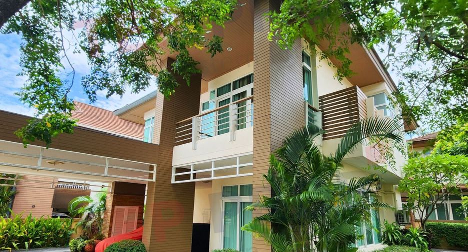 For rent and for sale 4 bedrooms house in Si Racha, Chonburi