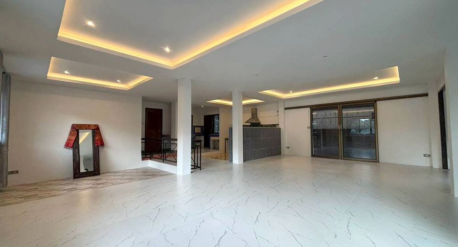 For rent 5 bedrooms house in Hang Dong, Chiang Mai