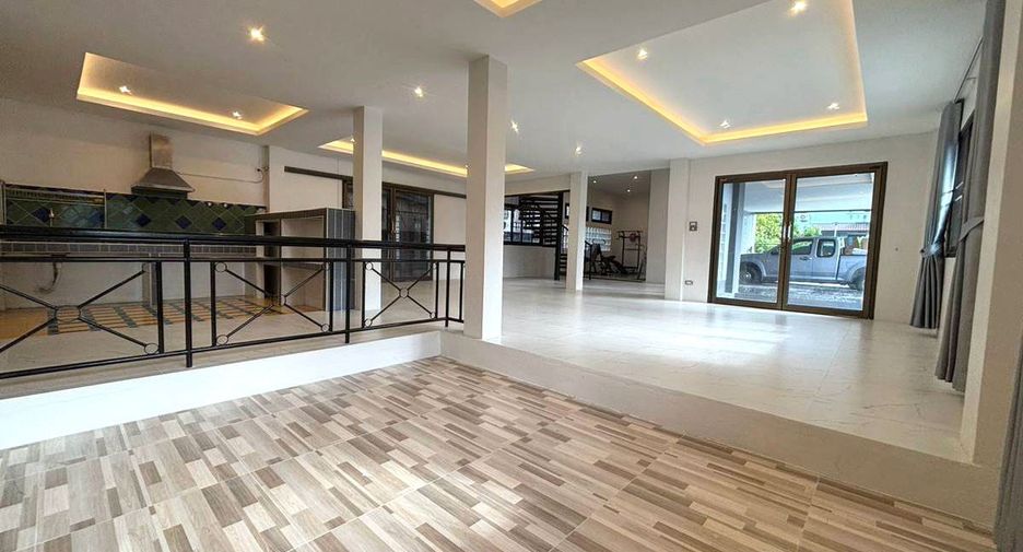 For rent 5 bedrooms house in Hang Dong, Chiang Mai