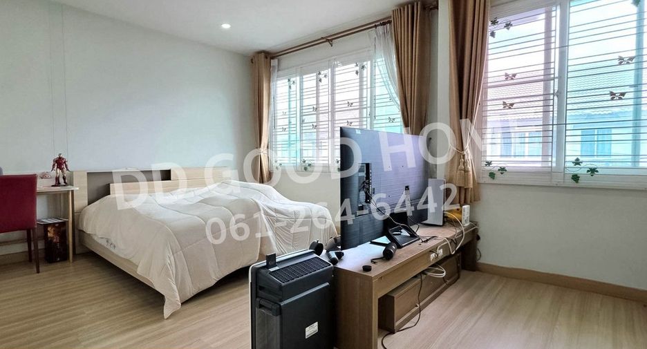 For sale 3 bedrooms townhouse in Bang Kruai, Nonthaburi