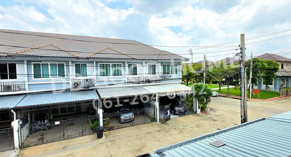 For sale 3 bedrooms townhouse in Bang Kruai, Nonthaburi