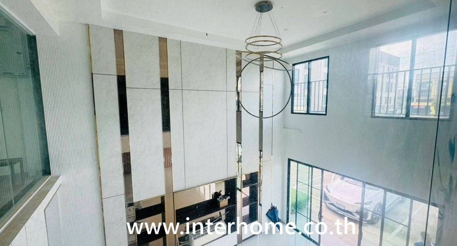 For sale 6 bedrooms retail Space in Thung Khru, Bangkok