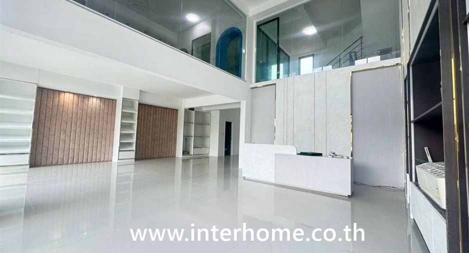 For sale 6 bedrooms retail Space in Thung Khru, Bangkok