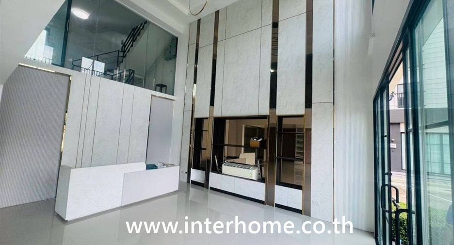 For sale 6 bedrooms retail Space in Thung Khru, Bangkok