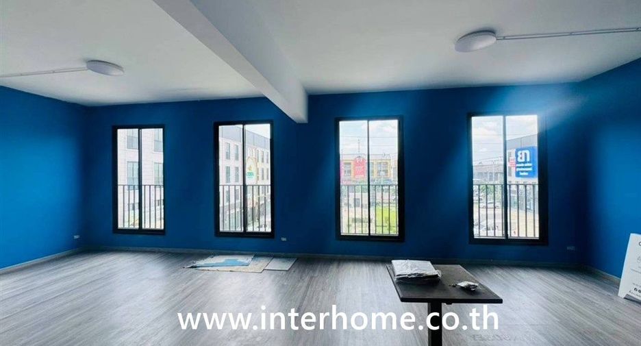 For sale 6 bedrooms retail Space in Thung Khru, Bangkok