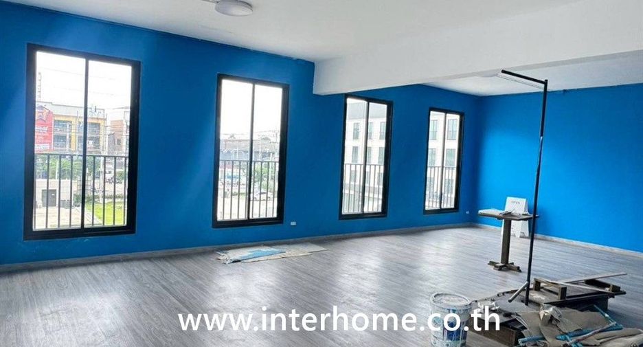 For sale 6 bedrooms retail Space in Thung Khru, Bangkok
