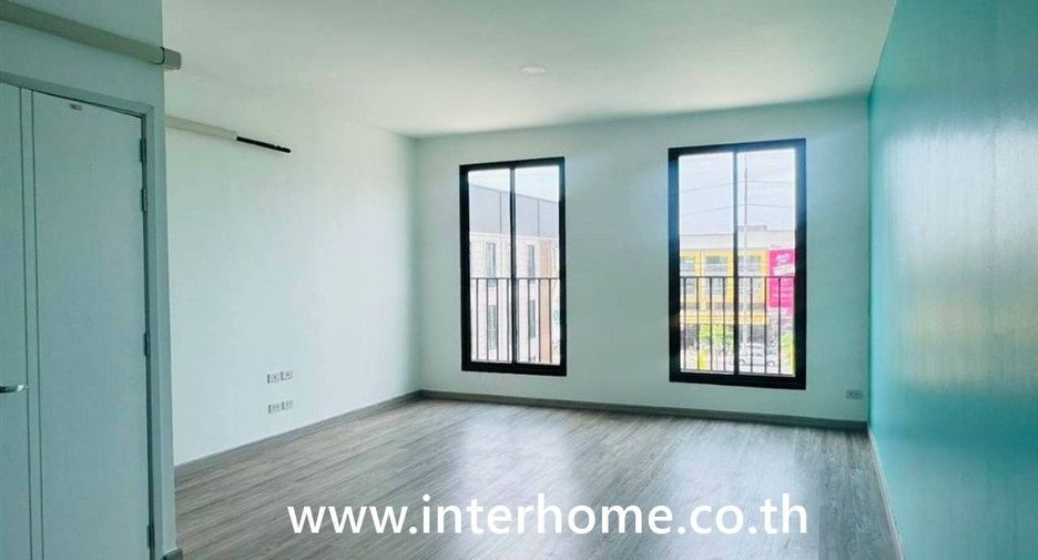 For sale 6 bedrooms retail Space in Thung Khru, Bangkok