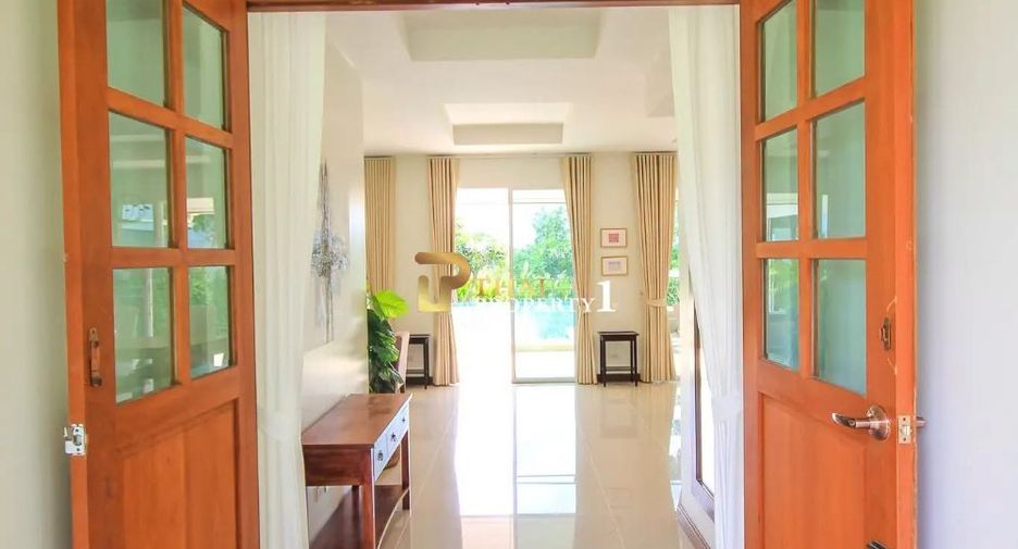 For sale 3 bedrooms villa in Hua Hin, Prachuap Khiri Khan