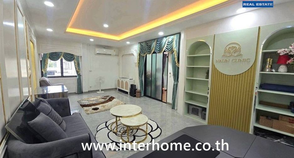 For sale 5 bedrooms house in Sai Mai, Bangkok