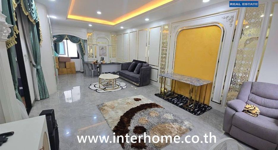 For sale 5 bedrooms house in Sai Mai, Bangkok