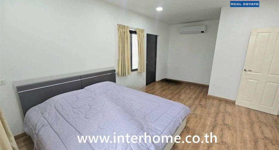 For sale 5 bedrooms house in Sai Mai, Bangkok