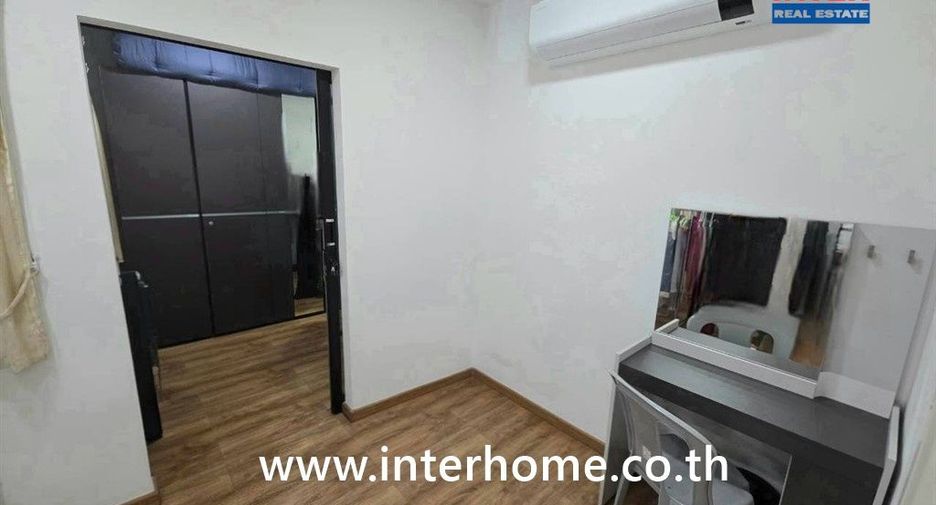 For sale 5 bedrooms house in Sai Mai, Bangkok