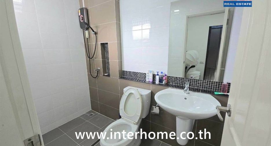 For sale 5 bedrooms house in Sai Mai, Bangkok