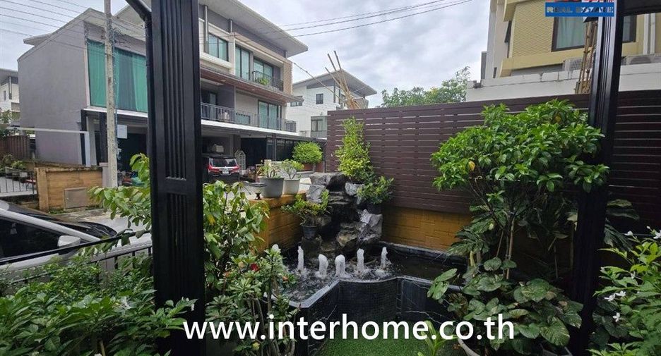For sale 5 bedrooms house in Sai Mai, Bangkok
