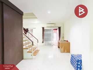 À vendre 3 chambres maison de ville à Krathum Baen, Samut Sakhon