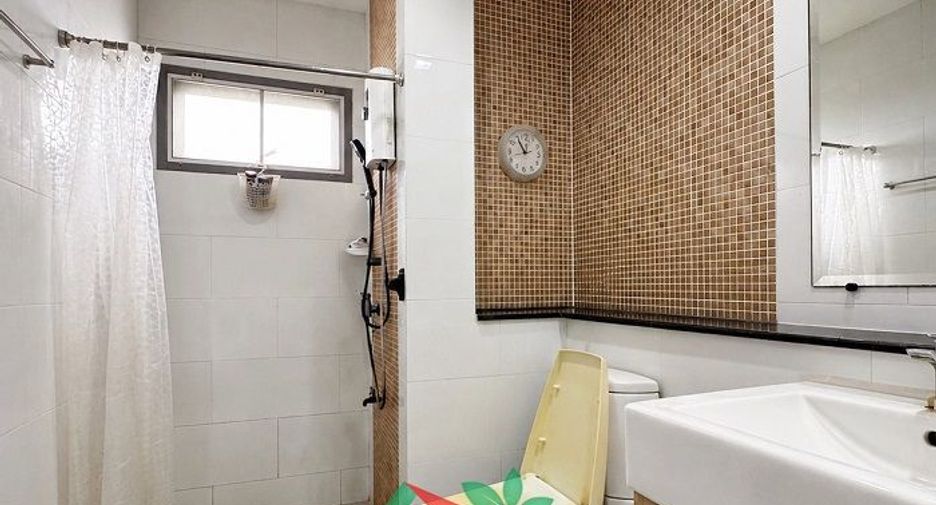For sale 3 bedrooms house in Prawet, Bangkok