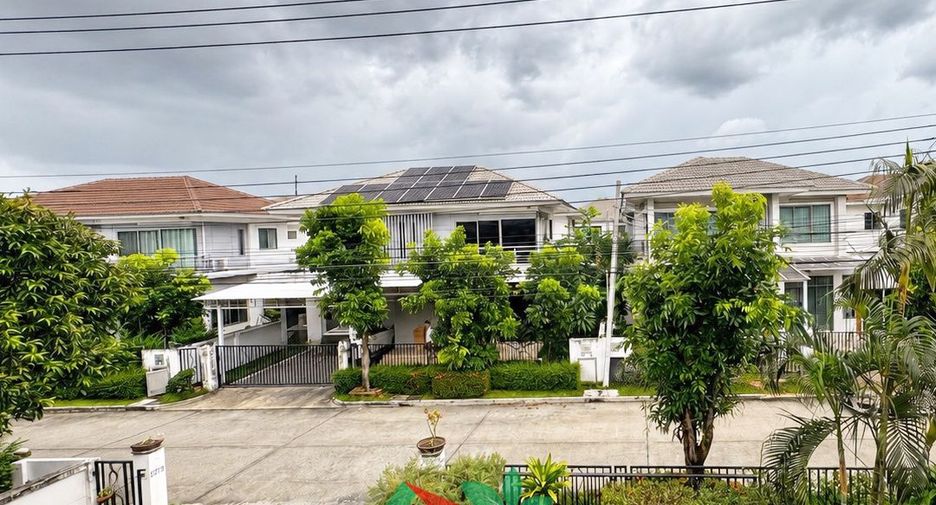 For sale 3 bedrooms house in Prawet, Bangkok