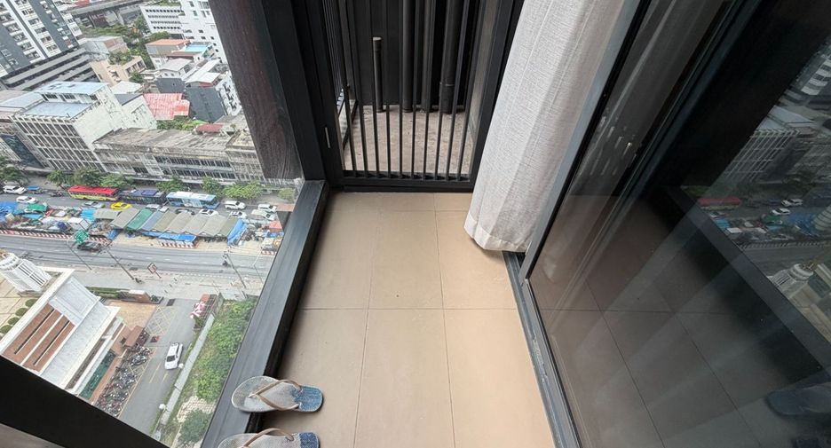 For rent and for sale 1 bed condo in Pathum Wan, Bangkok
