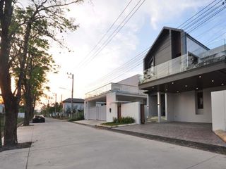 For rent and for sale 4 bedrooms house in Hang Dong, Chiang Mai
