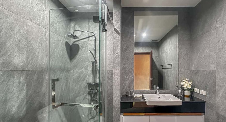 For sale 3 bedrooms condo in Mueang Chiang Mai, Chiang Mai