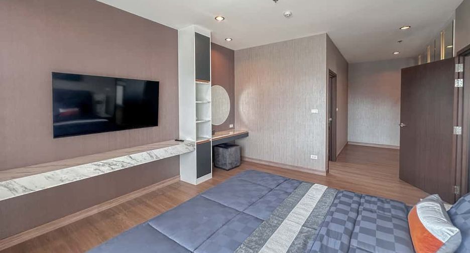 For sale 3 bedrooms condo in Mueang Chiang Mai, Chiang Mai
