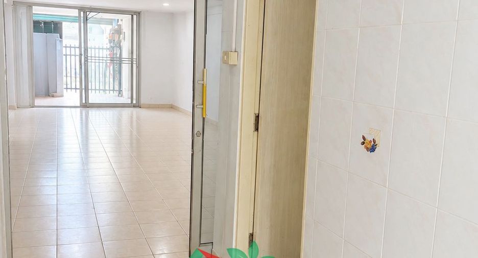 À vendre 5 chambres local commercial à Mueang Nonthaburi, Nonthaburi