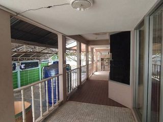 For sale 4 bedrooms house in Din Daeng, Bangkok