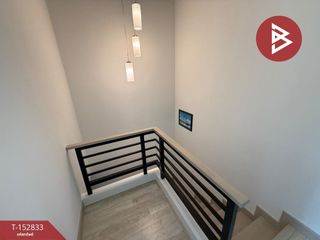 For sale 4 bedrooms townhouse in Phutthamonthon, Nakhon Pathom